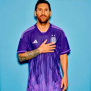 2022/2023 Adidas Argentina Away Messi Jersey Purple Size Men’s Medium w/ Patches